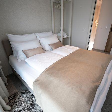 Apartments Kras 24 With Pool Sežana Kültér fotó