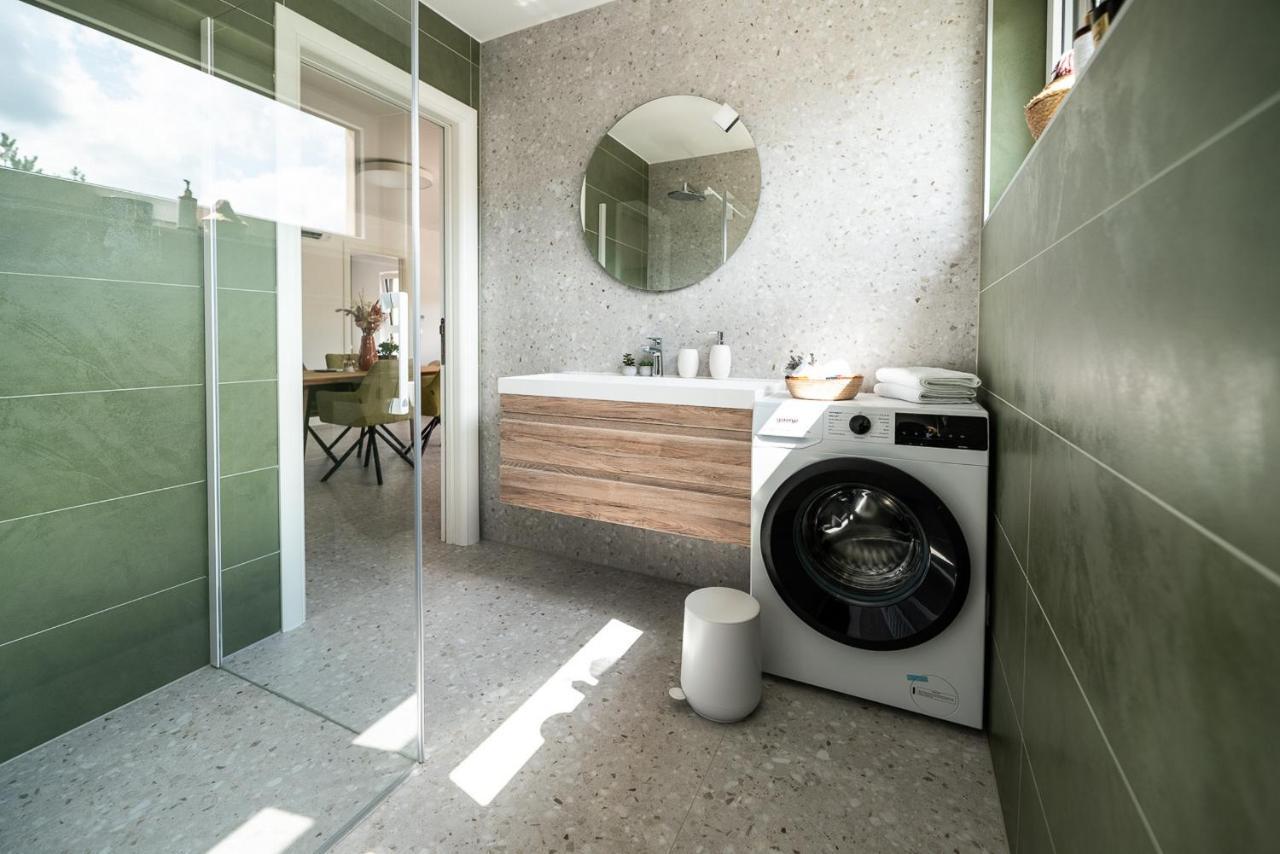 Apartments Kras 24 With Pool Sežana Kültér fotó